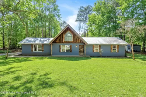 619 Timber Cove Dr, Jacksons Gap, AL 36861