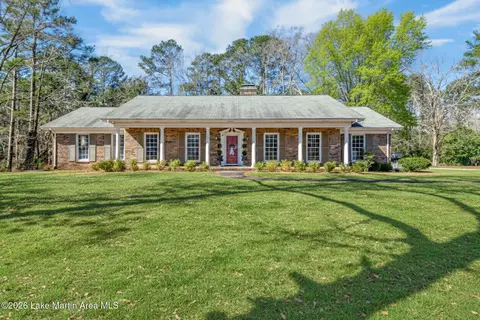 2136 Dadeville Rd, Alexander City, AL 35010
