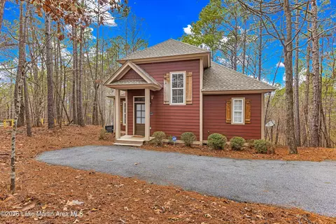 80 Village Cir, Dadeville, AL 36853