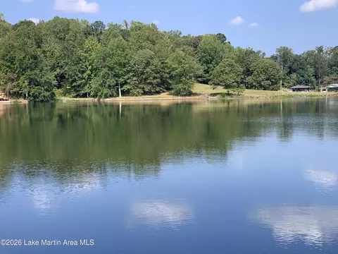 147 Eiland Dr, Alexander City, AL 35010