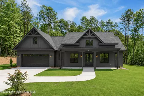 241 Aberdeen Rd, Dadeville, AL 36853