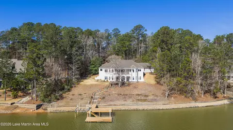 1689 River Oaks Dr, Jacksons Gap, AL 36861