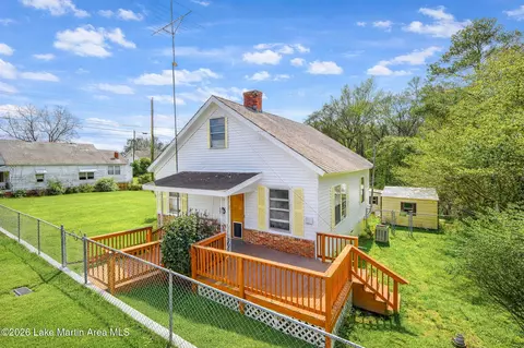 403 Herd St, Tallassee, AL 36078