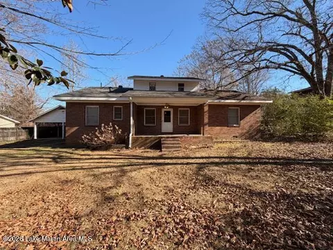 1729 32nd Ave, Lanett, AL 36863