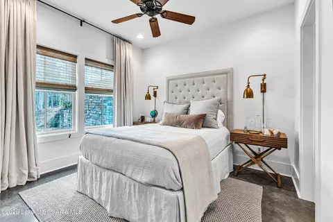 Bedroom - 35 Canoe Pt, Equality, AL 36026 photo 6 of 7