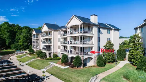 390 Marina Point Apt D201 Rd, Dadeville, AL 36853