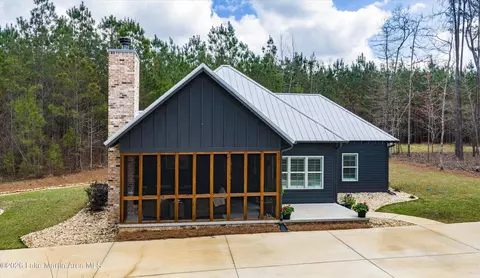 284 Harbor View Blvd, Dadeville, AL 36853