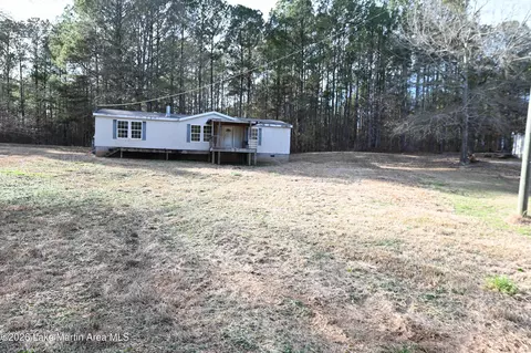 332 Elm Trl, Alexander City, AL 35010