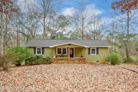 1287 Columbus St, Dadeville, AL 36853