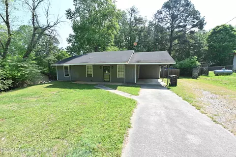 3426 Dobbs Rd, Alexander City, AL 35010