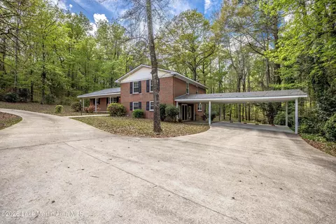 605 Noble Rd, Tallassee, AL 36078