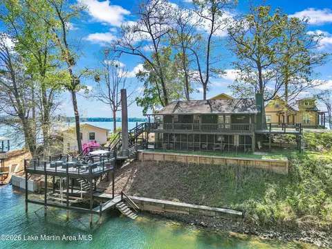 197 Maple Ridge Rd, Alexander City, AL 35010