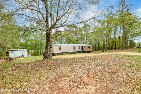 1660 Elkins Rd, Tallassee, AL 36078