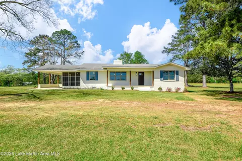 247 Cherokee Trl, Tallassee, AL 36078