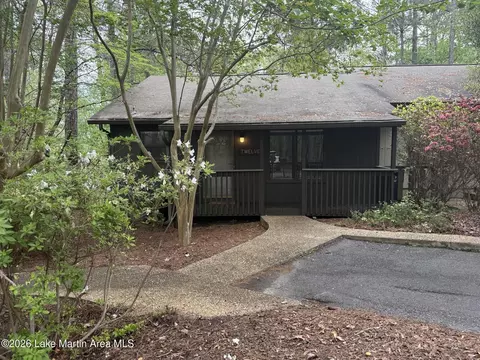 185 Eagle Peak Cir, Dadeville, AL 36853