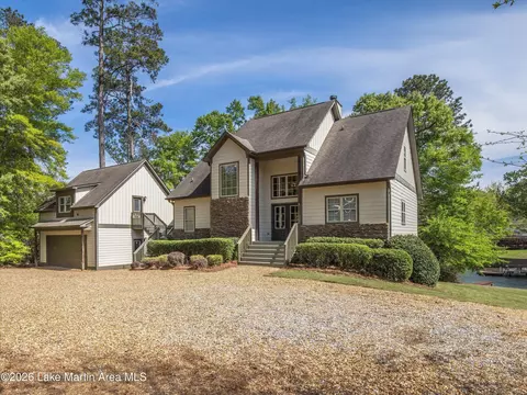 50 Honeysuckle Rd, Eclectic, AL 36024