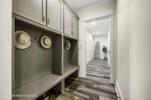 Entry Way - 2395 Real Island Rd, Equality, AL 36026 photo 2 of 4