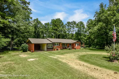 5473 Georgia Rd, Wetumpka, AL 36092