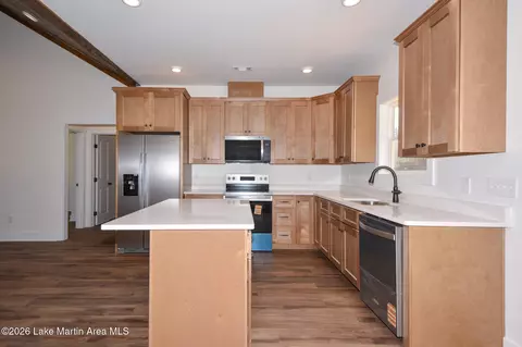 Kitchen - 560 Tower St, Daviston, AL 36256 photo 1 of 6