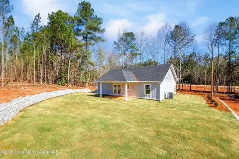 Exterior - 560 Tower St, Daviston, AL 36256 photo 3 of 7