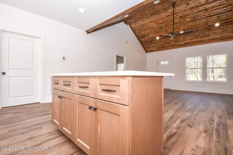 Entry Way - 560 Tower St, Daviston, AL 36256 photo 2 of 4
