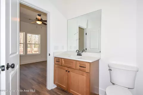 Bath - 560 Tower St, Daviston, AL 36256 photo 2 of 8