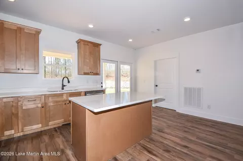 Kitchen - 560 Tower St, Daviston, AL 36256 photo 6 of 6