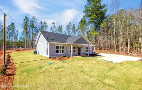 Exterior - 560 Tower St, Daviston, AL 36256 photo 7 of 7