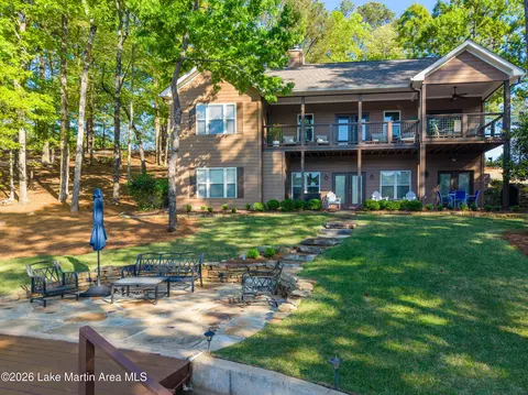 16 Hawks Pt, Dadeville, AL 36853