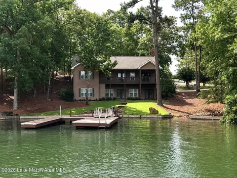 16 Hawks Pt, Dadeville, AL 36853