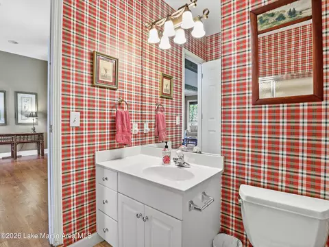 Bath - 451 Hagan Rd, Eclectic, AL 36024 photo 5 of 7