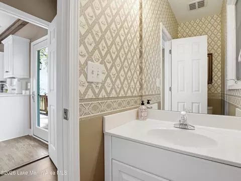 Bath - 451 Hagan Rd, Eclectic, AL 36024 photo 1 of 7