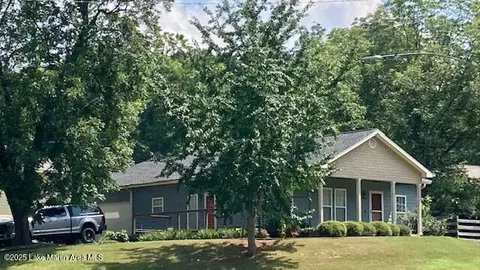 112 Spring St, Dadeville, AL 36853