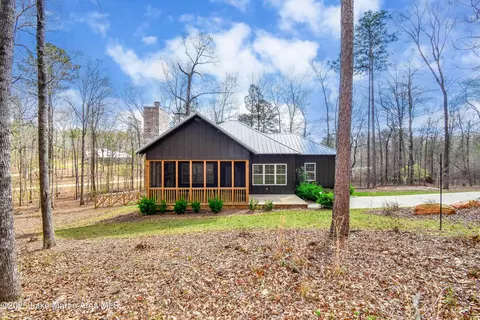 524 Harbor View Blvd, Dadeville, AL 36853