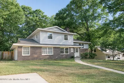 828 University Dr, Auburn, AL 36830