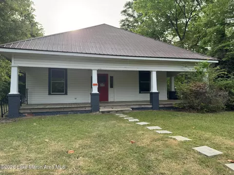 253 Madison St, Alexander City, AL 35010