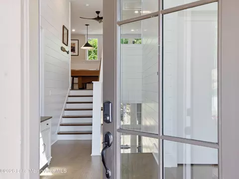 Entry Way - 92 Old Jay Rd, Eclectic, AL 36024 photo 1 of 6