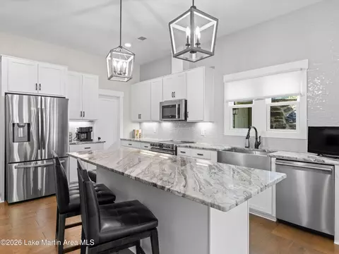 Kitchen - 92 Old Jay Rd, Eclectic, AL 36024 photo 3 of 4