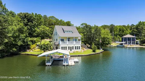 157 Sweetgum Trl, Jacksons Gap, AL 36861