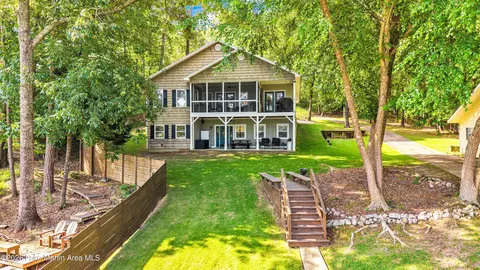 68 Tulip Wood Dr, Dadeville, AL 36853