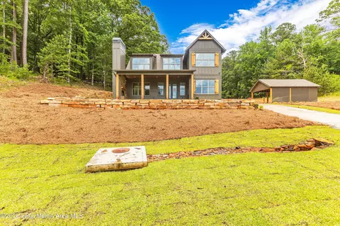152 Landing Dr, Dadeville, AL 36853