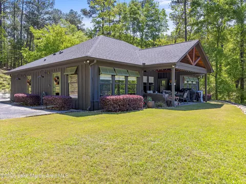 43 Crows Nest Rd, Dadeville, AL 36853