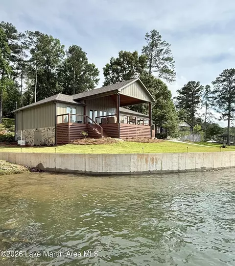 281 Windover Ln, Dadeville, AL 36853