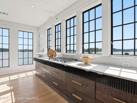 Kitchen - 1570 Tee Rd, Equality, AL 36026 photo 4 of 5
