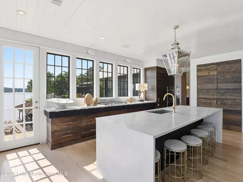 Kitchen - 1570 Tee Rd, Equality, AL 36026 photo 3 of 5
