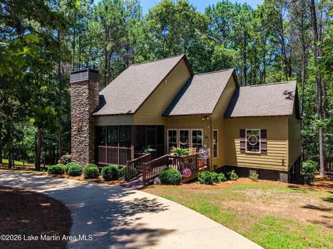 194 Camp Cir, Dadeville, AL 36853