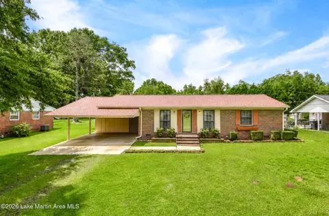 1754 Holman St, Alexander City, AL 35010