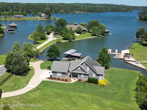 320 Hilyer Rd, Dadeville, AL 36853