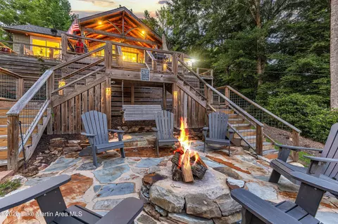 119 Bradley Rd, Jacksons Gap, AL 36861