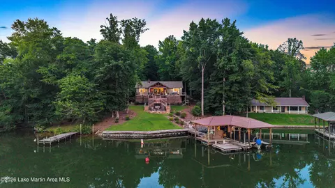 119 Bradley Rd, Jacksons Gap, AL 36861